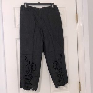 Larry Levine Petit Black Cropped Pant 10P